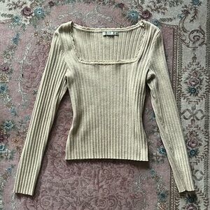 beige long sleeve top